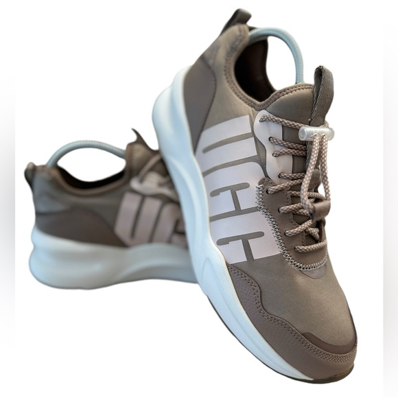 UGG Shoes - UGG LA DAZE NEW